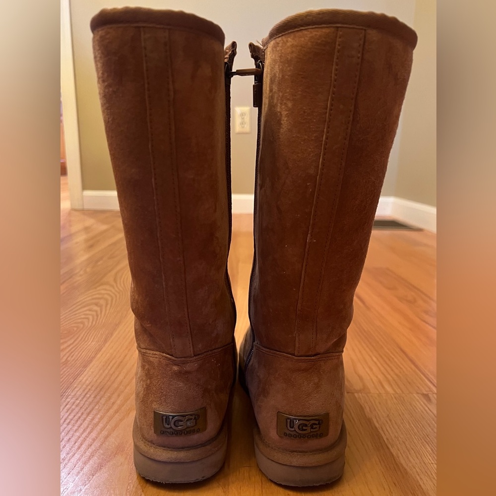 Authentic Ugg Sumner Boot - image 3